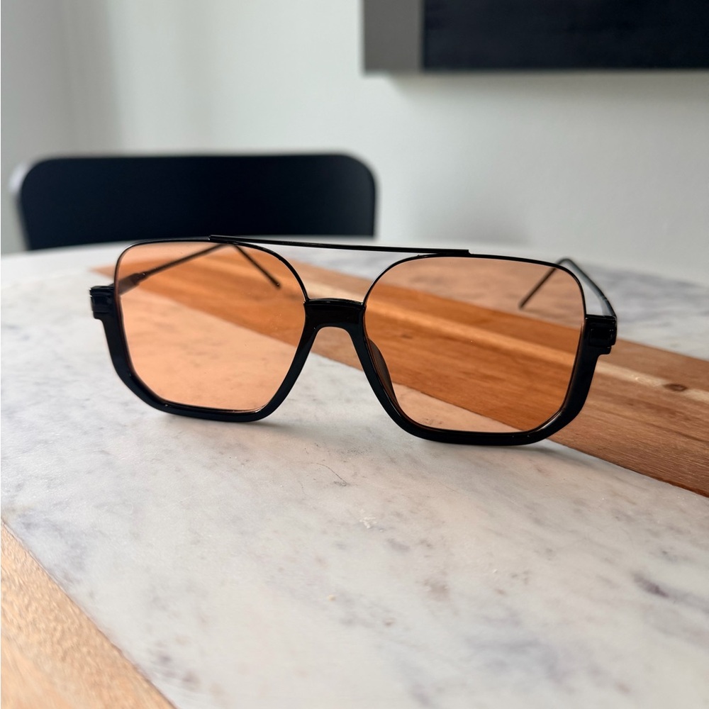 Stylish Black and Brown Sunglasses - Picture 4 of 9
